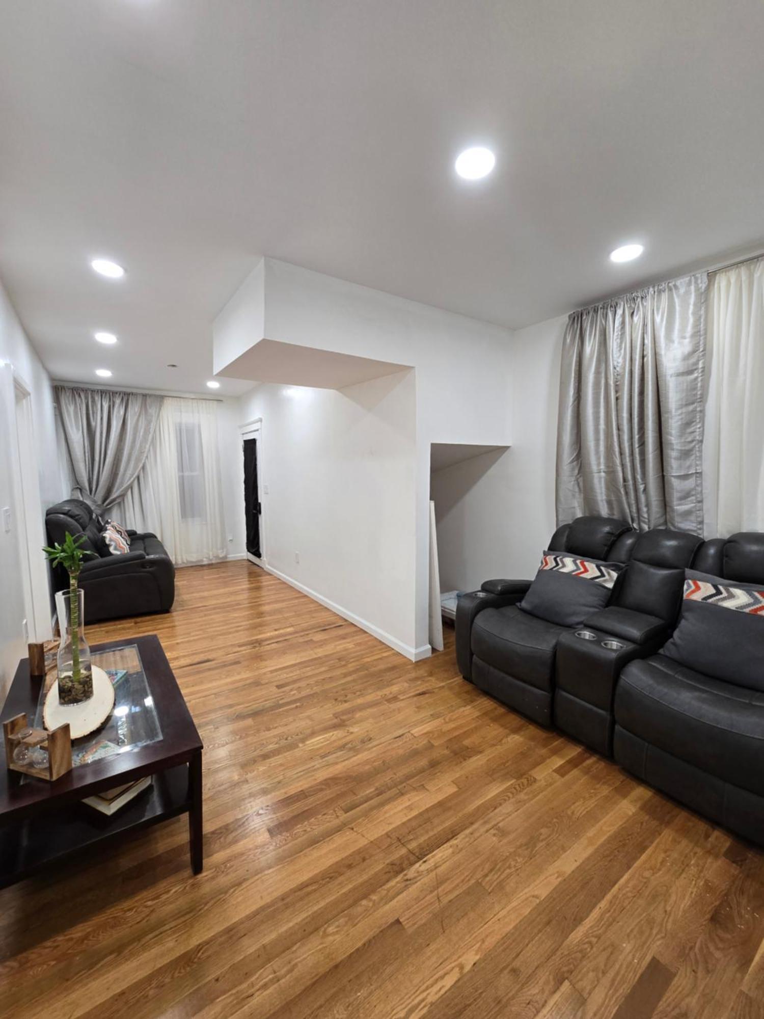 Beautiful Boston Bedroom - New Renovation Екстер'єр фото